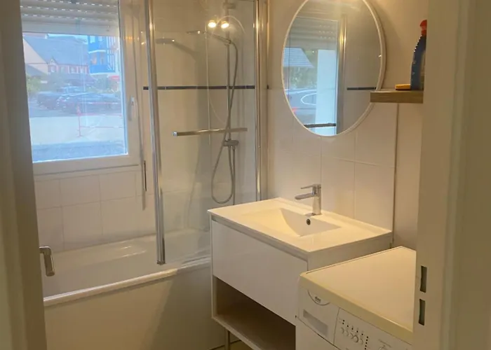 Rez De Jardin Centre Saint Arnoult Apartment *